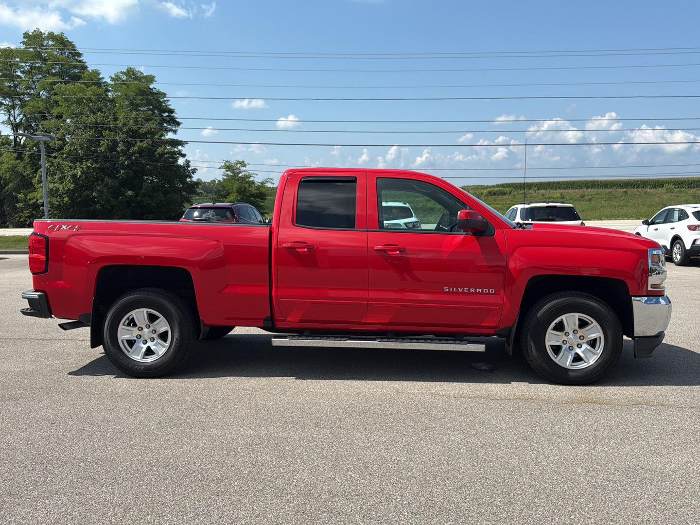 2018 Chevrolet Silverado 1500 LT photo 4