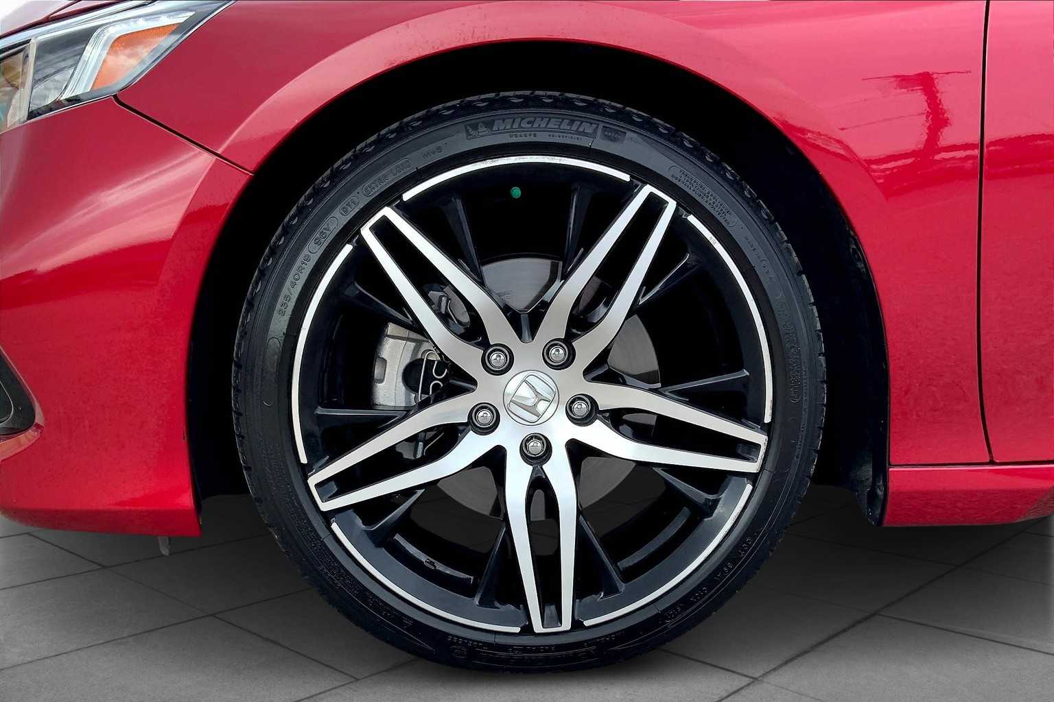 2022 Honda Accord Touring photo 10
