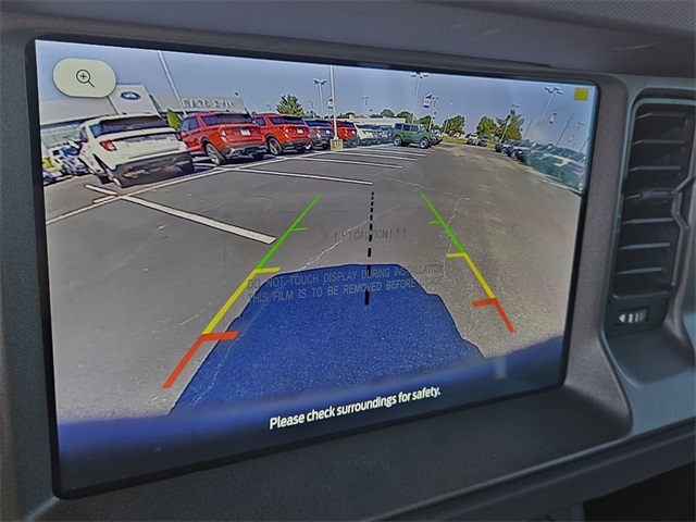2025 Ford Bronco Base photo 19