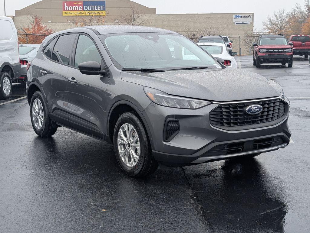 2026 Ford Escape Active photo 2