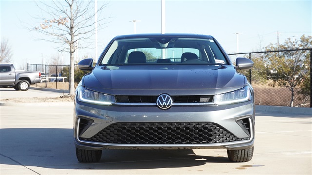 Used 2025 Volkswagen Jetta SE with VIN 3VW7X7BU6SM016400 for sale in Prosper, TX