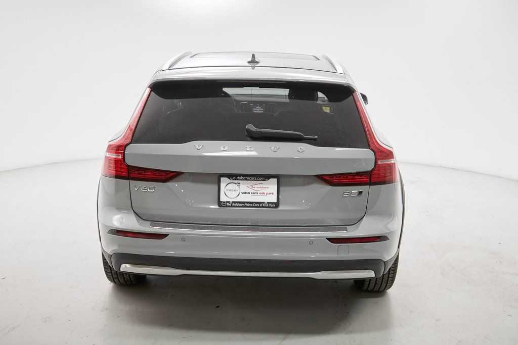 2026 VOLVO V60CC - Image 7