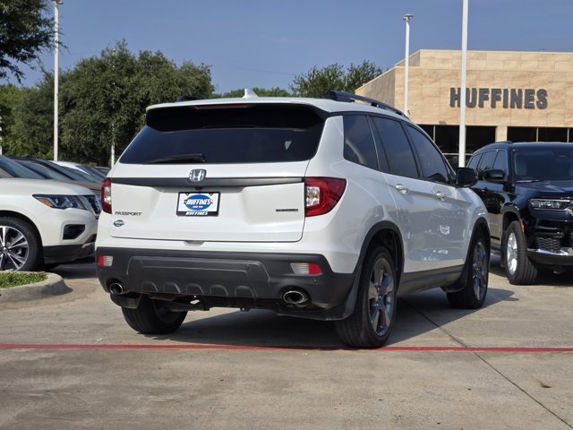 2021 Honda Passport Touring photo 4