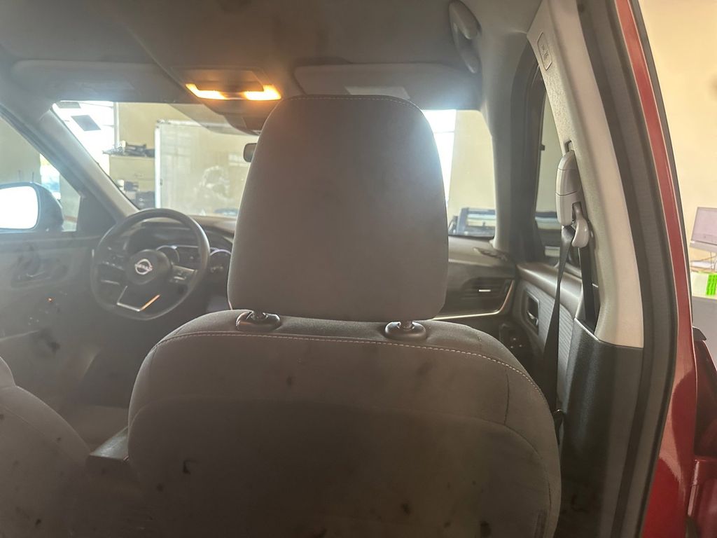 2023 Nissan Rogue S photo 15