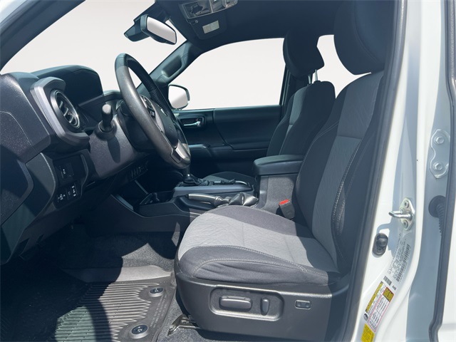 2021 Toyota Tacoma TRD Off-Road photo 9