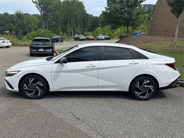2025 Hyundai Elantra Hybrid SEL Sport photo 3
