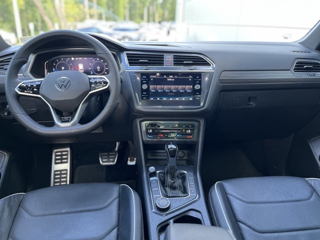 2022 Volkswagen Tiguan SEL Premium R-Line photo 4