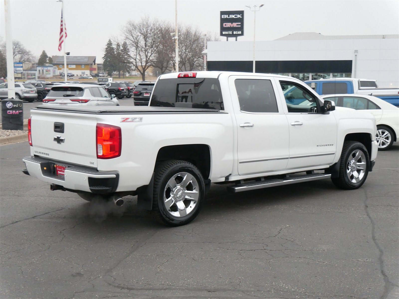Used 2017 Chevrolet Silverado 1500 LTZ with VIN 3GCUKSEC5HG302398 for sale in White Bear Lake, Minnesota