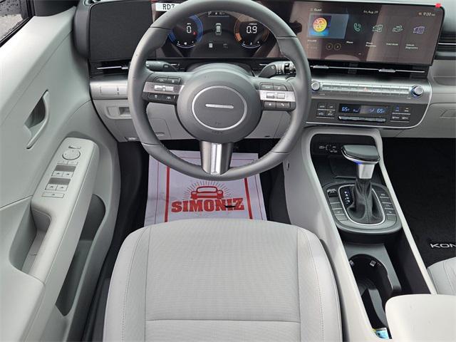 2026 Hyundai Kona SEL photo 7