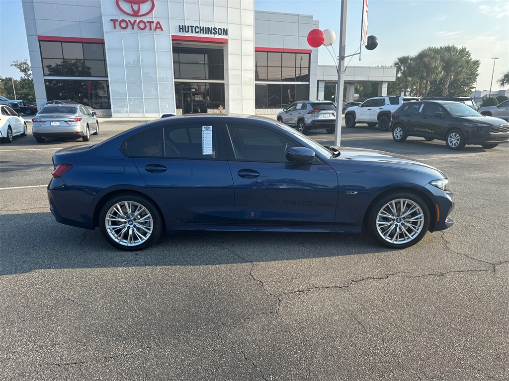 2023 Bmw 330e photo 2