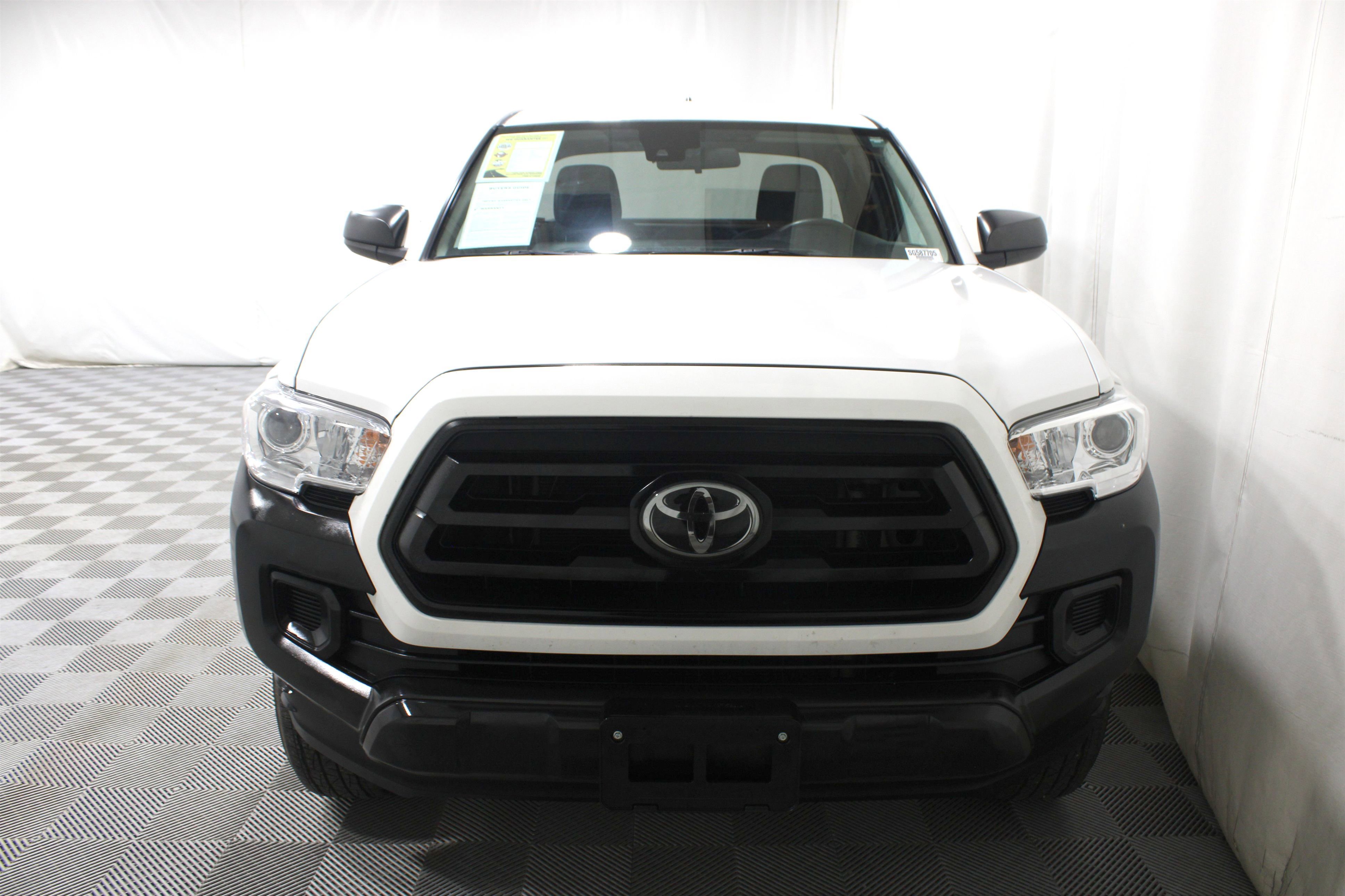 2022 Toyota Tacoma SR photo 12