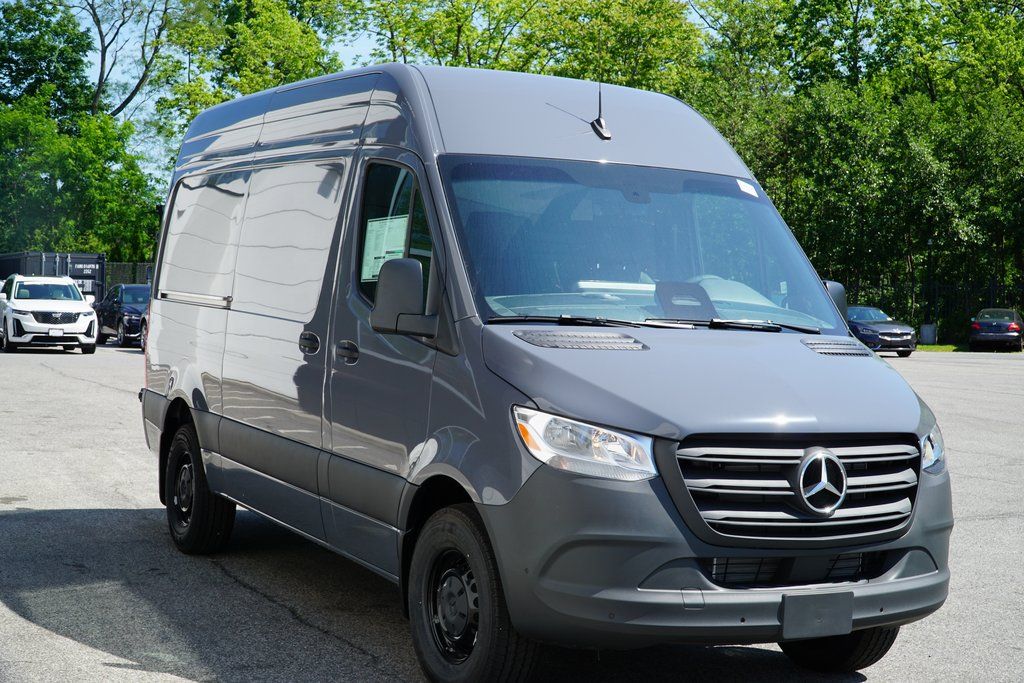 2025 Mercedes-Benz Sprinter Cargo Van Base's photo