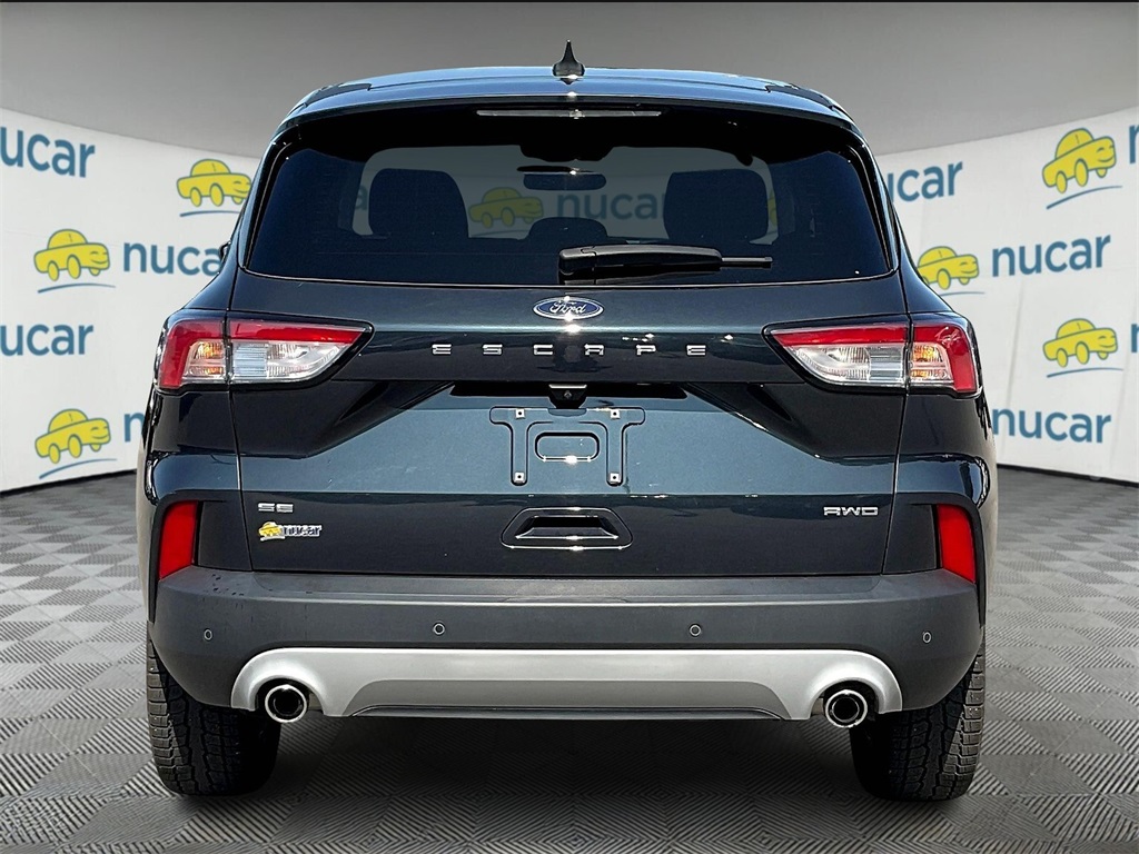 2022 Ford Escape SE photo 5
