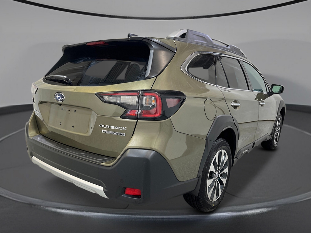 2025 Subaru Outback Touring XT photo 4