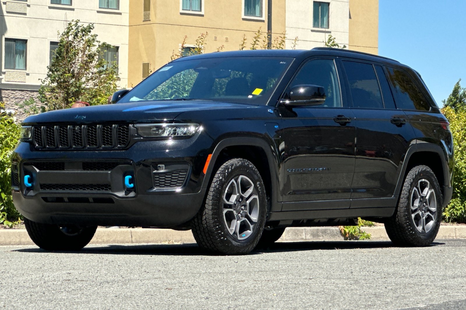 2023 Jeep Grand Cherokee Trailhawk 4xe photo 6