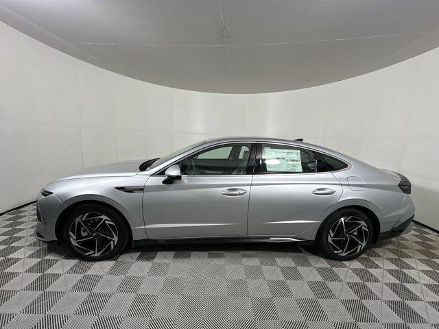 2026 Hyundai Sonata SEL Sport photo 4