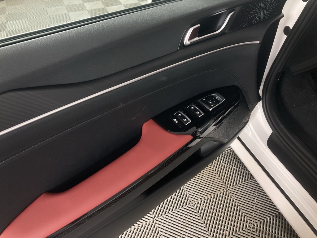 2026 Kia K5 GT-Line photo 3