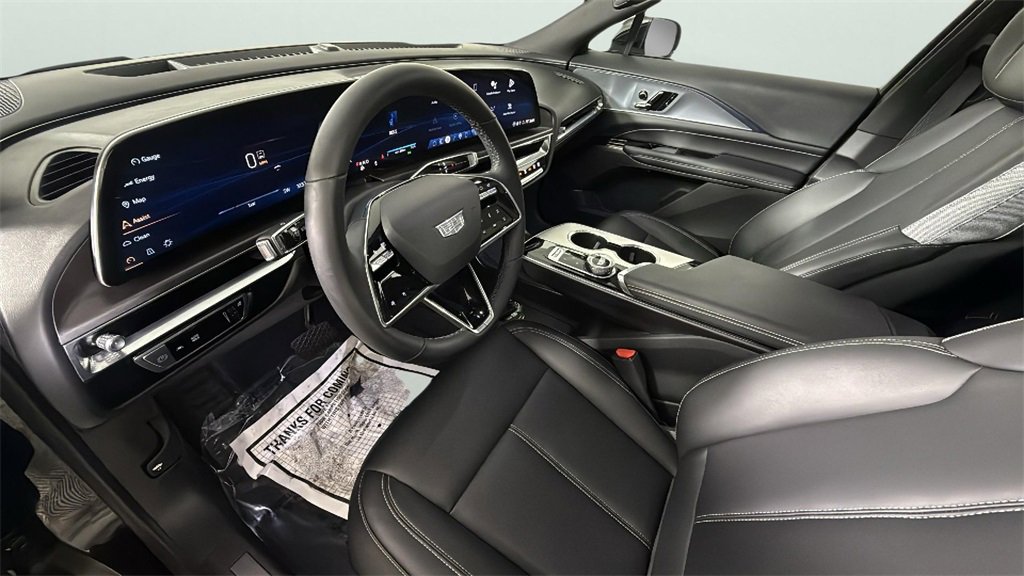 2024 Cadillac Lyriq Tech photo 17