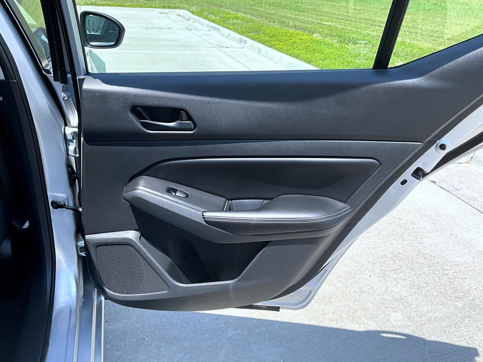2024 Nissan Altima 2.5 SV photo 21
