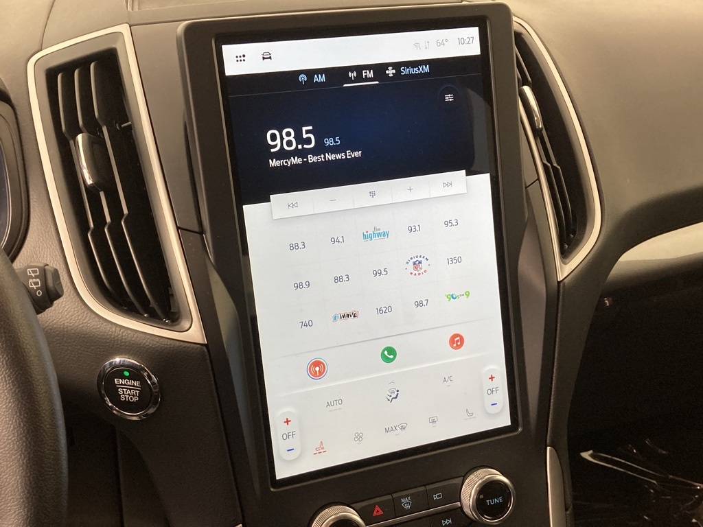 2024 Ford Edge SEL photo 3