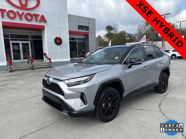 2022 Toyota RAV4 XSE's photo