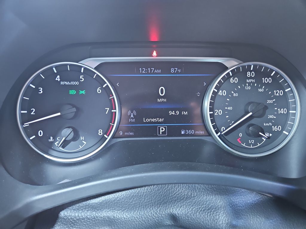 2025 Nissan Sentra SV photo 14