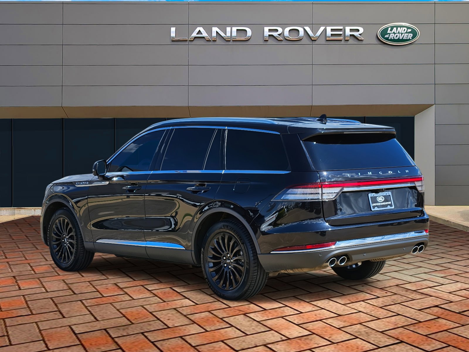 2023 Lincoln Aviator Reserve photo 3