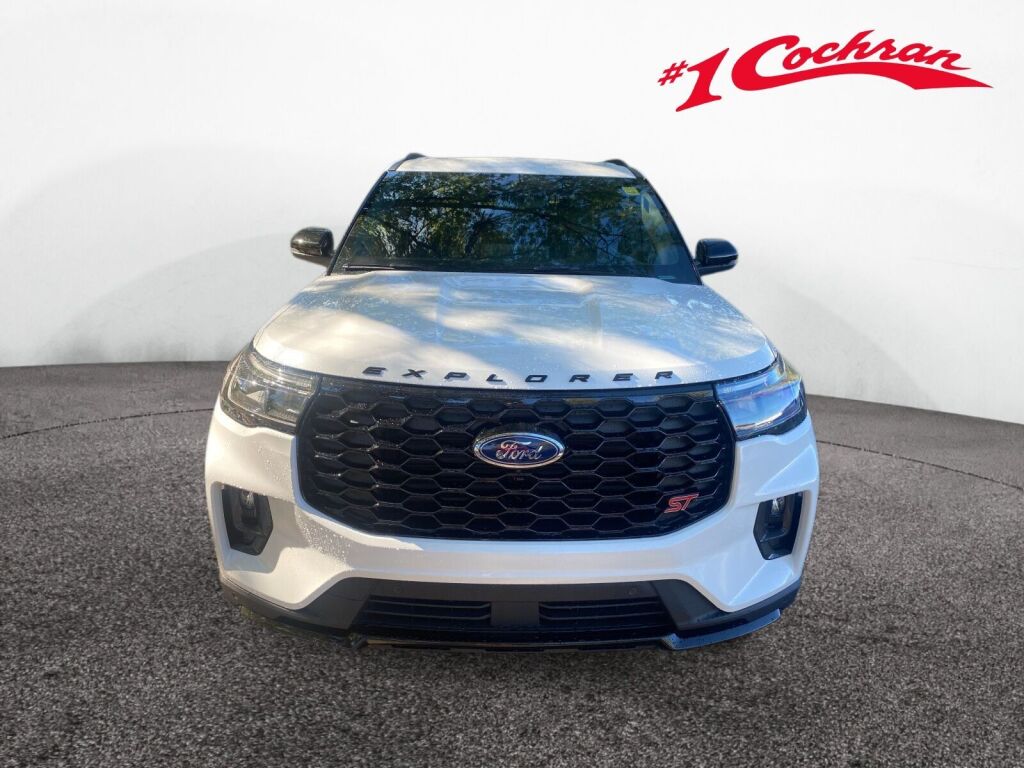 2025 Ford Explorer ST photo 2