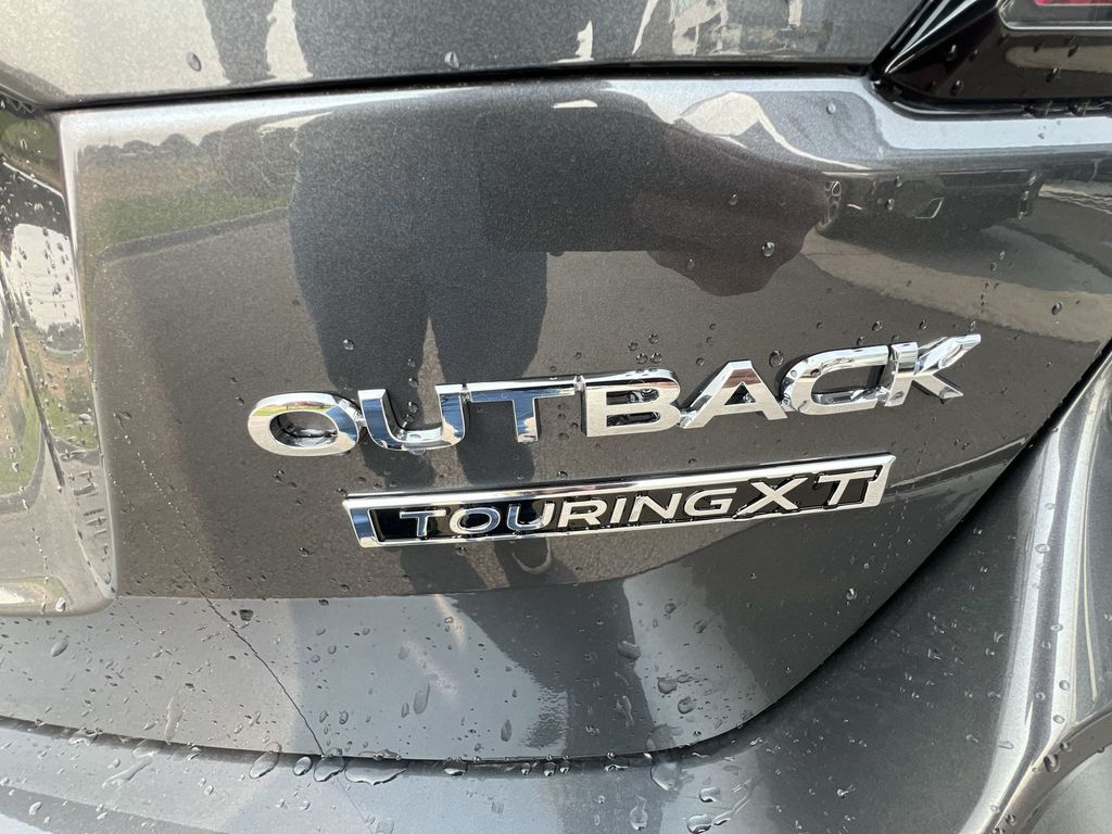 2025 Subaru Outback Touring XT photo 30