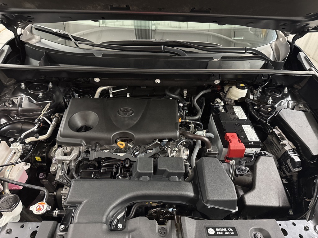 2023 Toyota RAV4 XLE photo 29