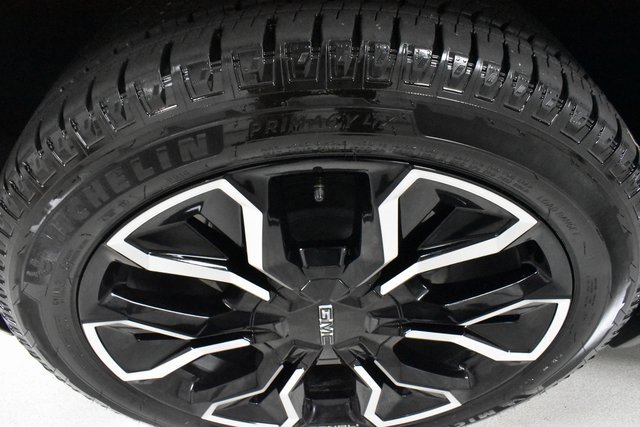 2025 Gmc Sierra EV Denali photo 8