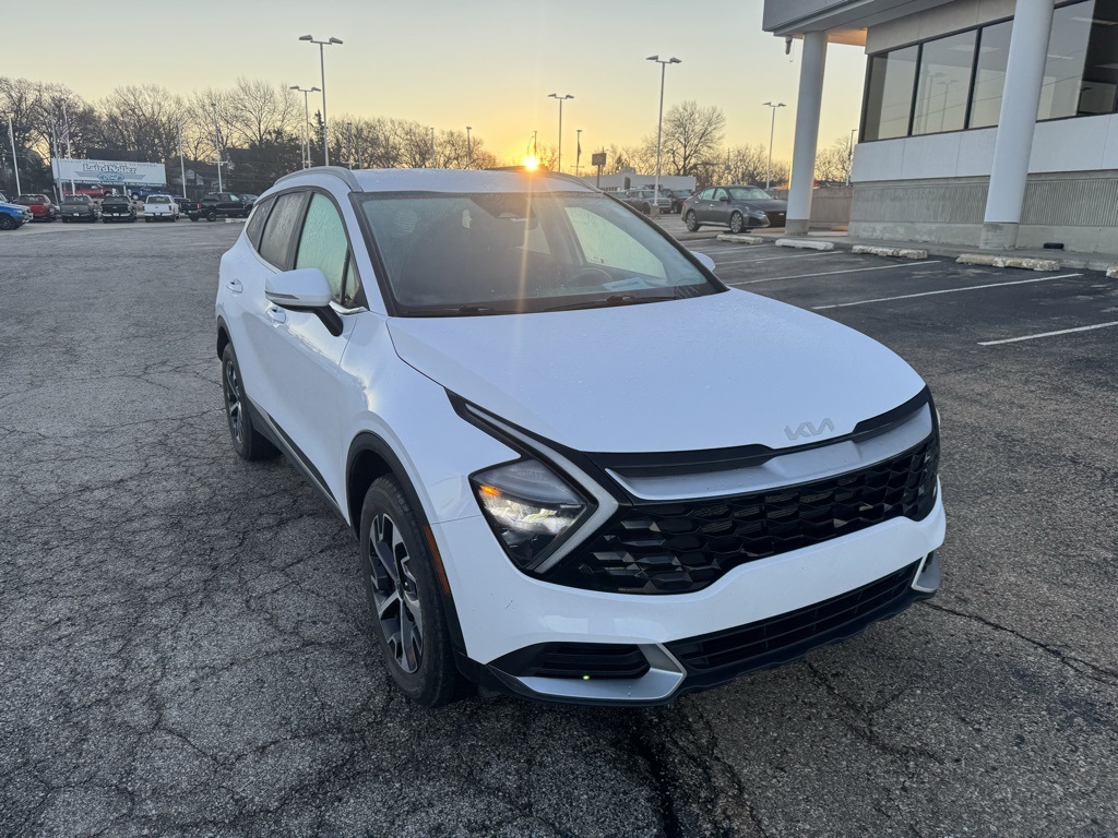 2023 Kia Sportage EX's photo