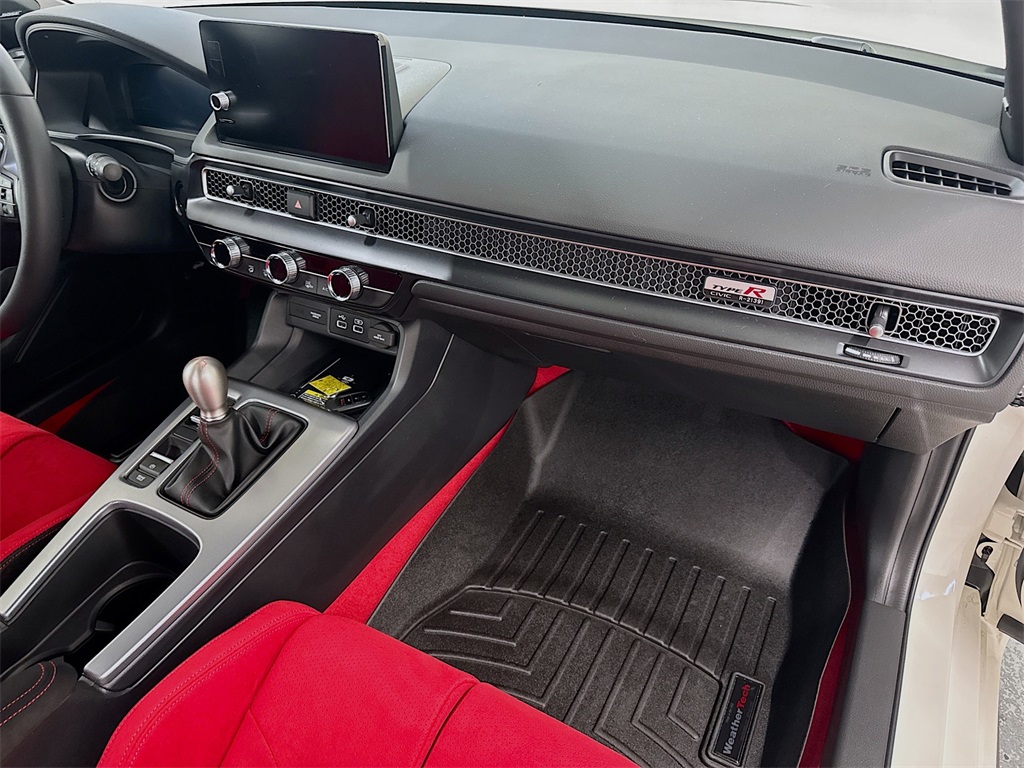2024 Honda Civic Type R photo 25