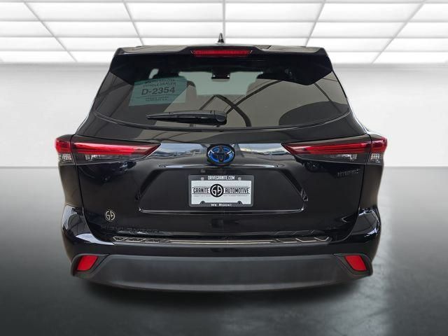 2024 Toyota Highlander Hybrid XLE photo 4
