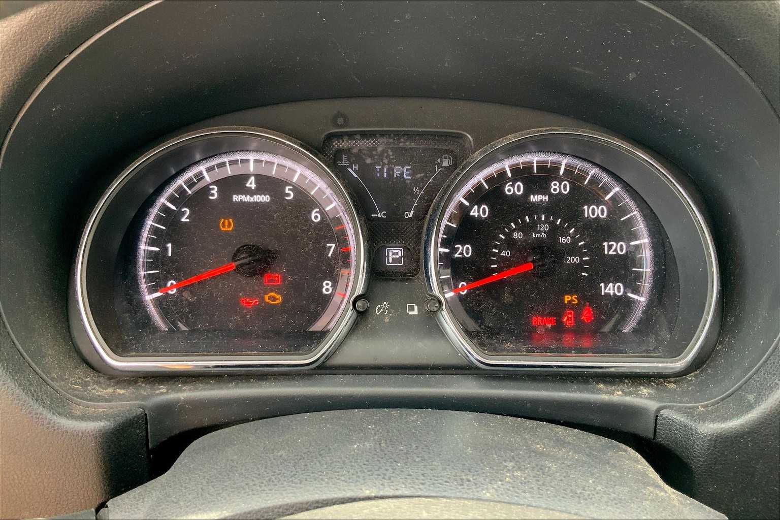 2019 Nissan Versa SV photo 21