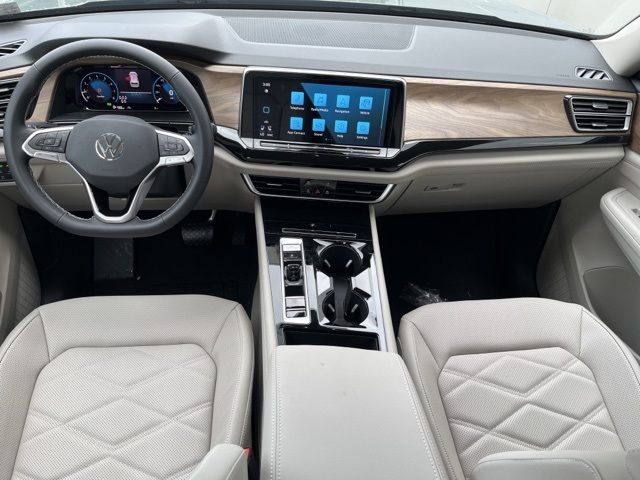 2025 Volkswagen Atlas SE Technology photo 4