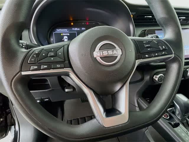 2024 Nissan Kicks SV photo 12