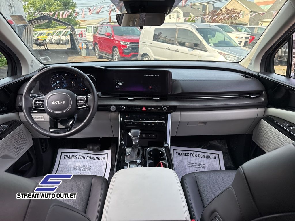 2024 Kia Carnival SX photo 24