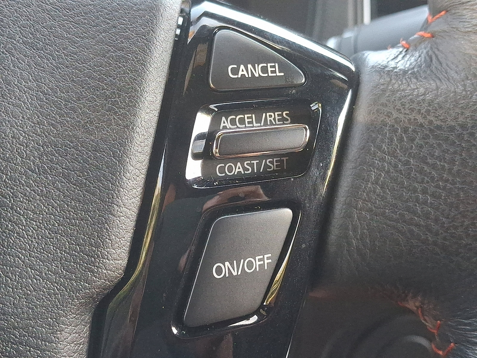 2022 Nissan Frontier Crew Cab PRO-X photo 19
