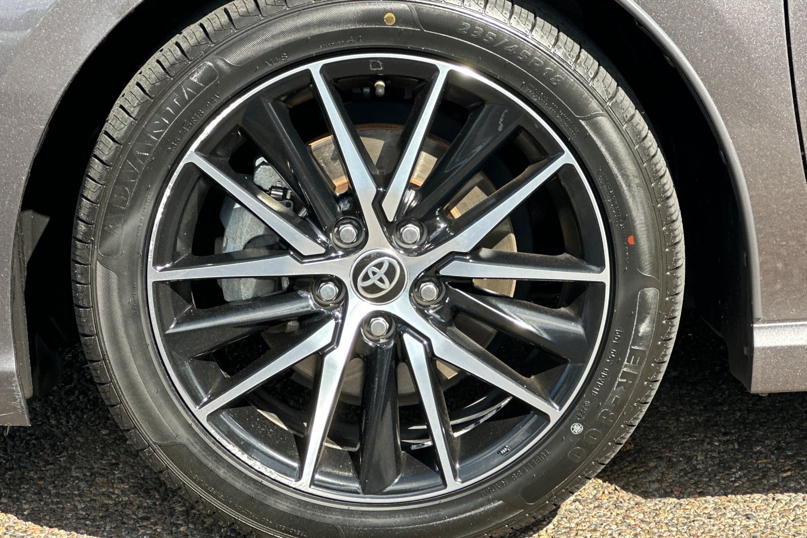 2023 Toyota Camry SE photo 21