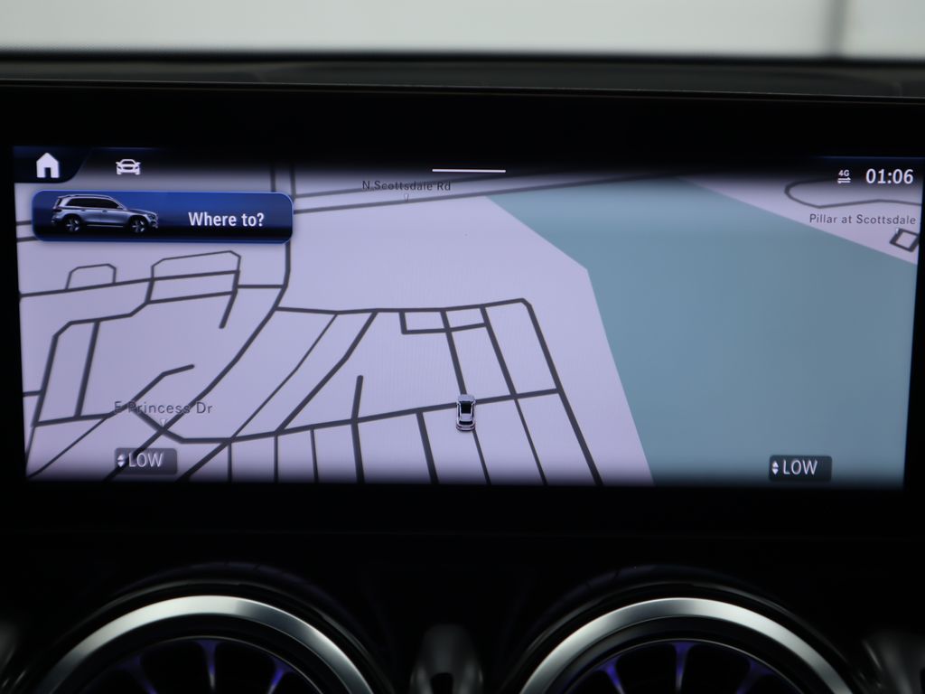 2025 Mercedes Benz GLB 250 photo 15