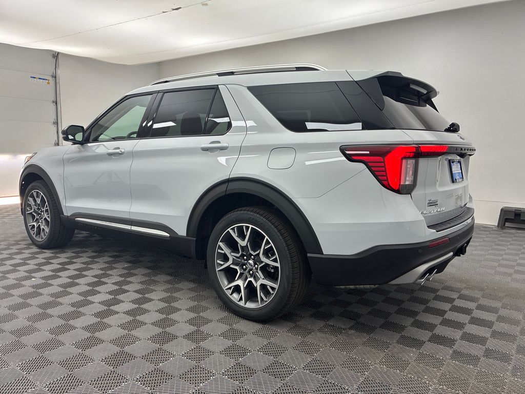 2025 Ford Explorer Platinum photo 4