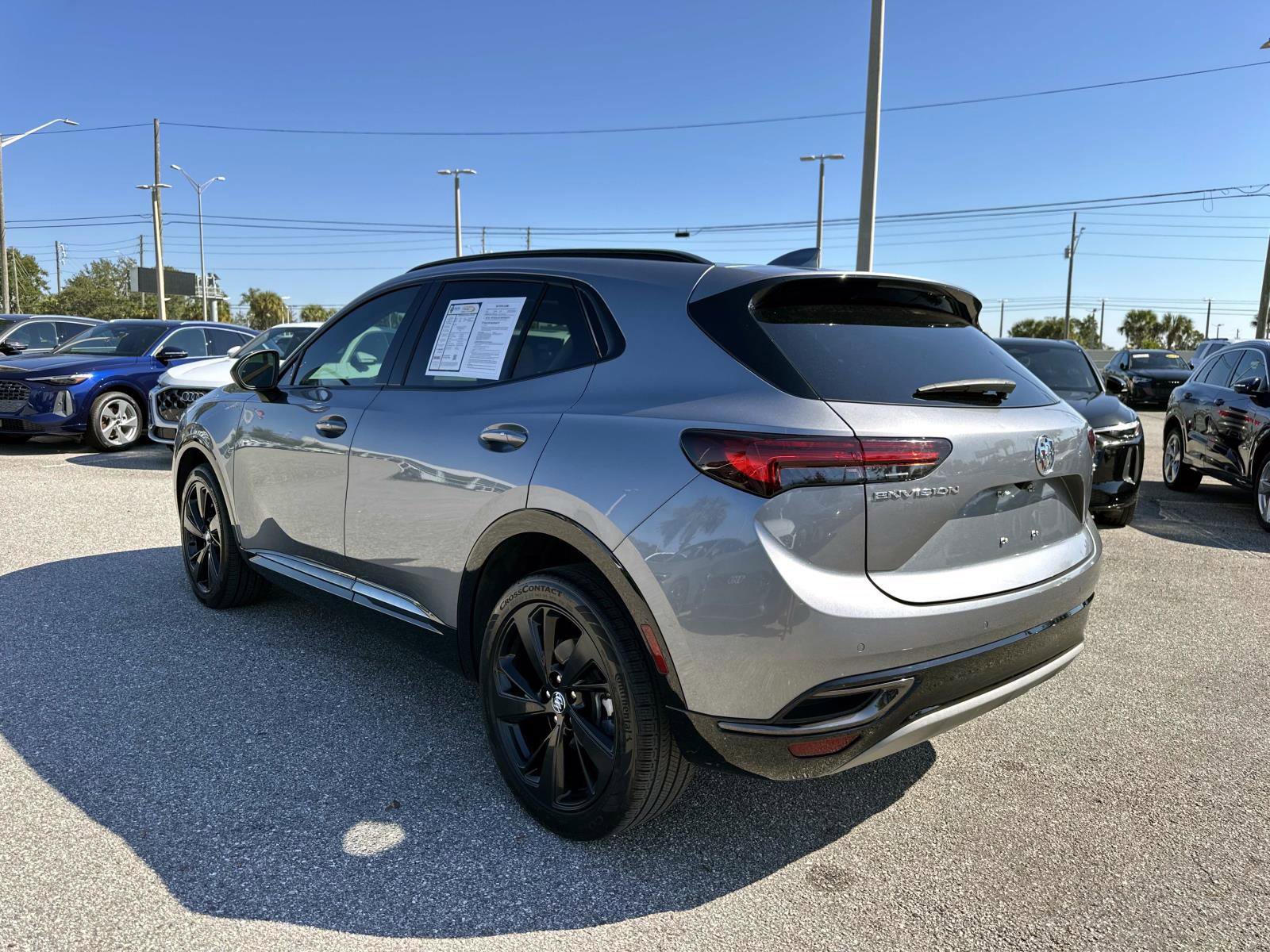 2022 Buick Envision Essence photo 4