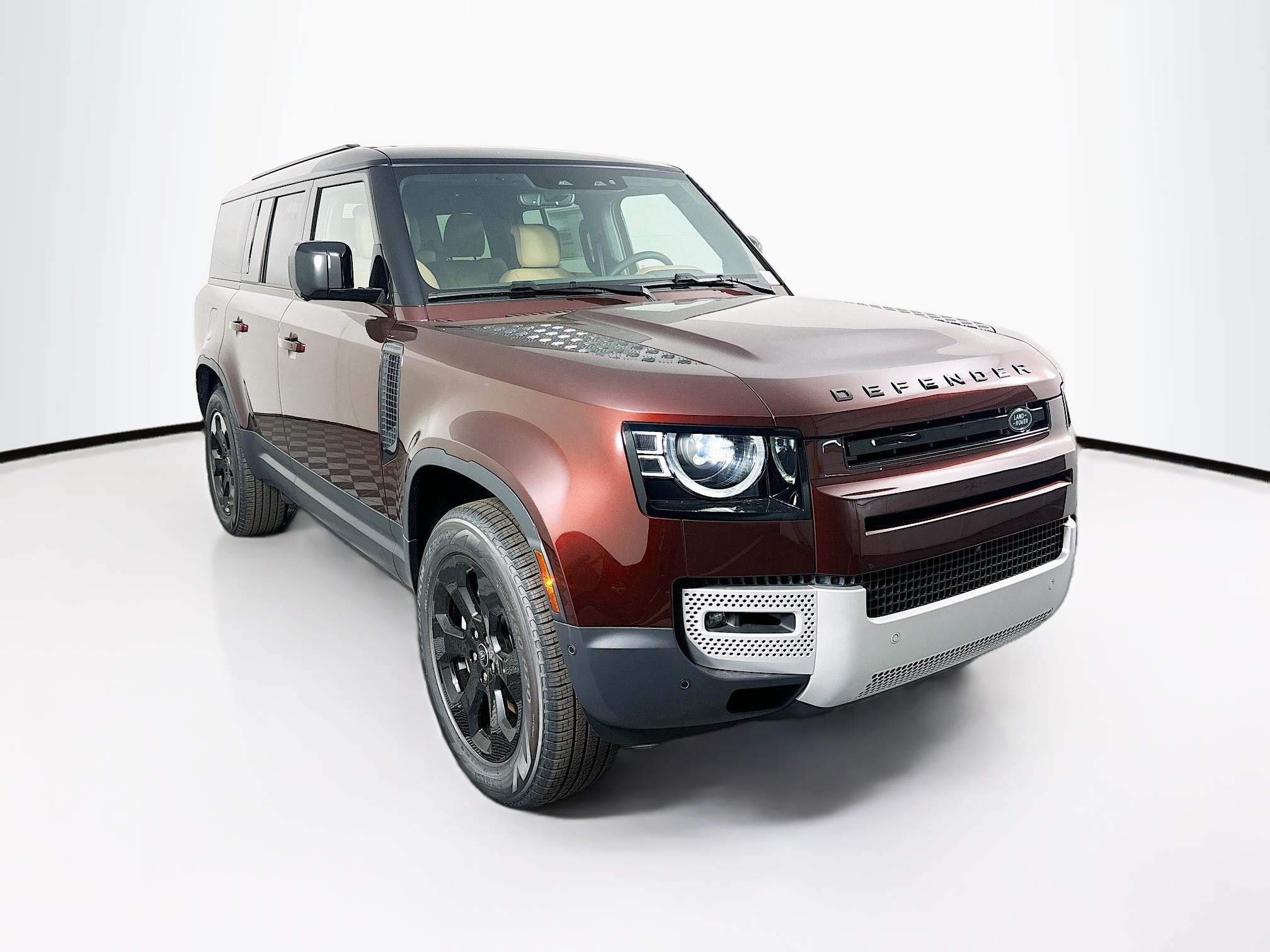 2025 Land Rover Defender 130 S photo 3
