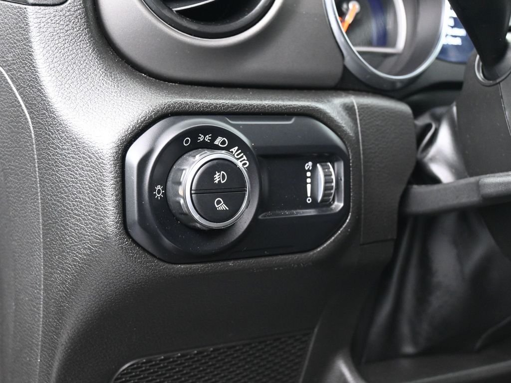 2023 Jeep Gladiator Sport photo 13
