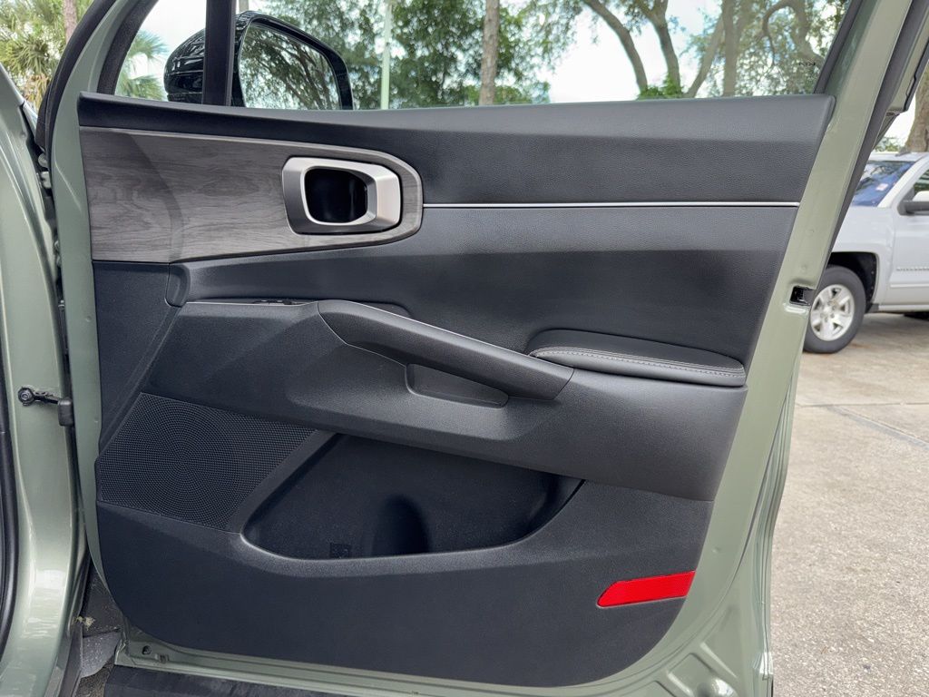 2024 Kia Sorento X-Line EX photo 17