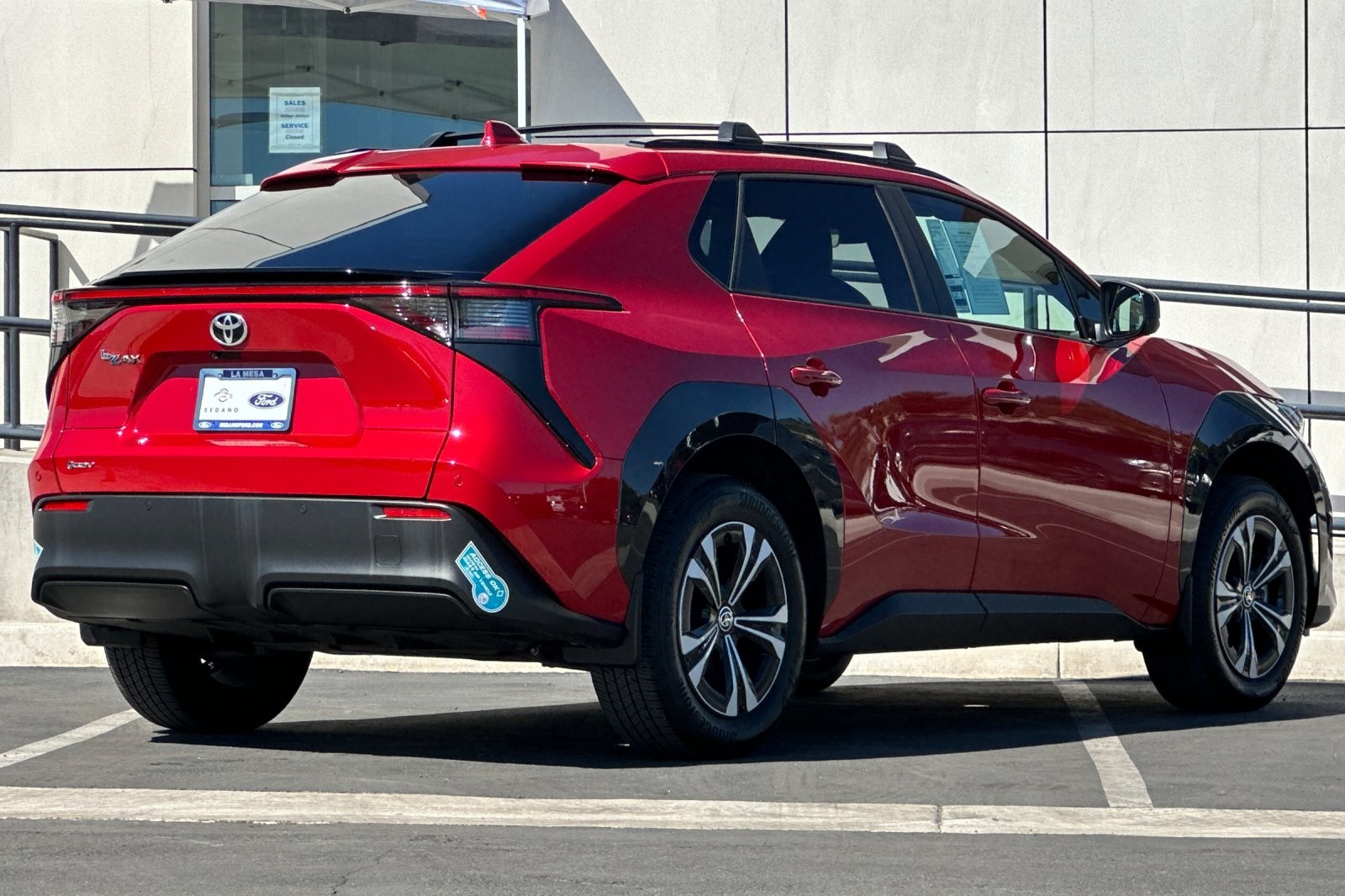 2024 Toyota bZ4X XLE photo 3
