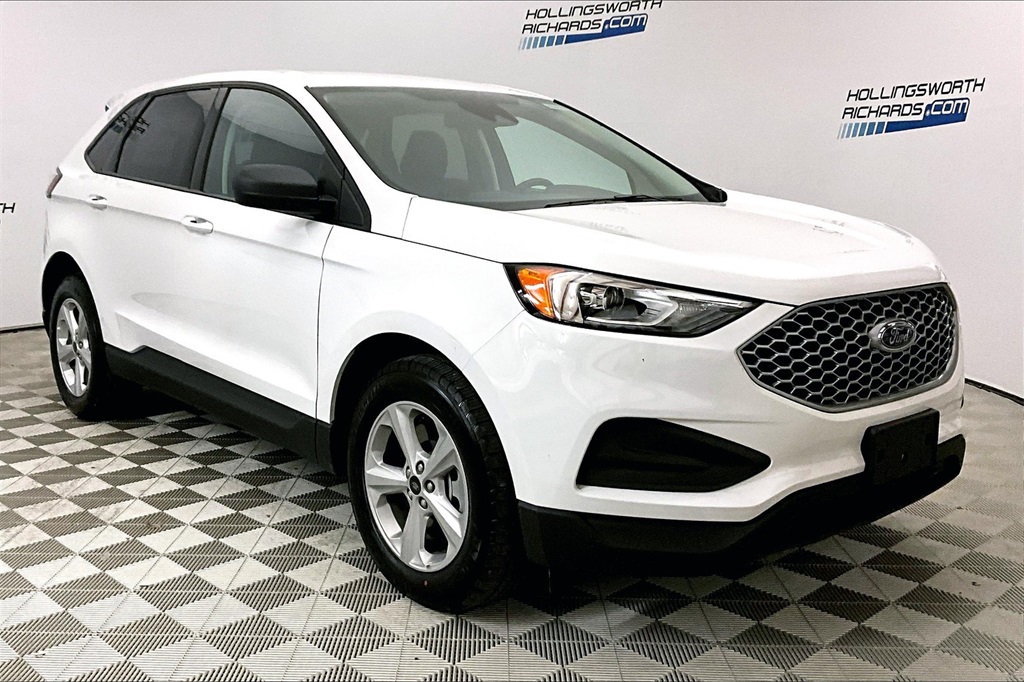 2024 Ford Edge SE's photo