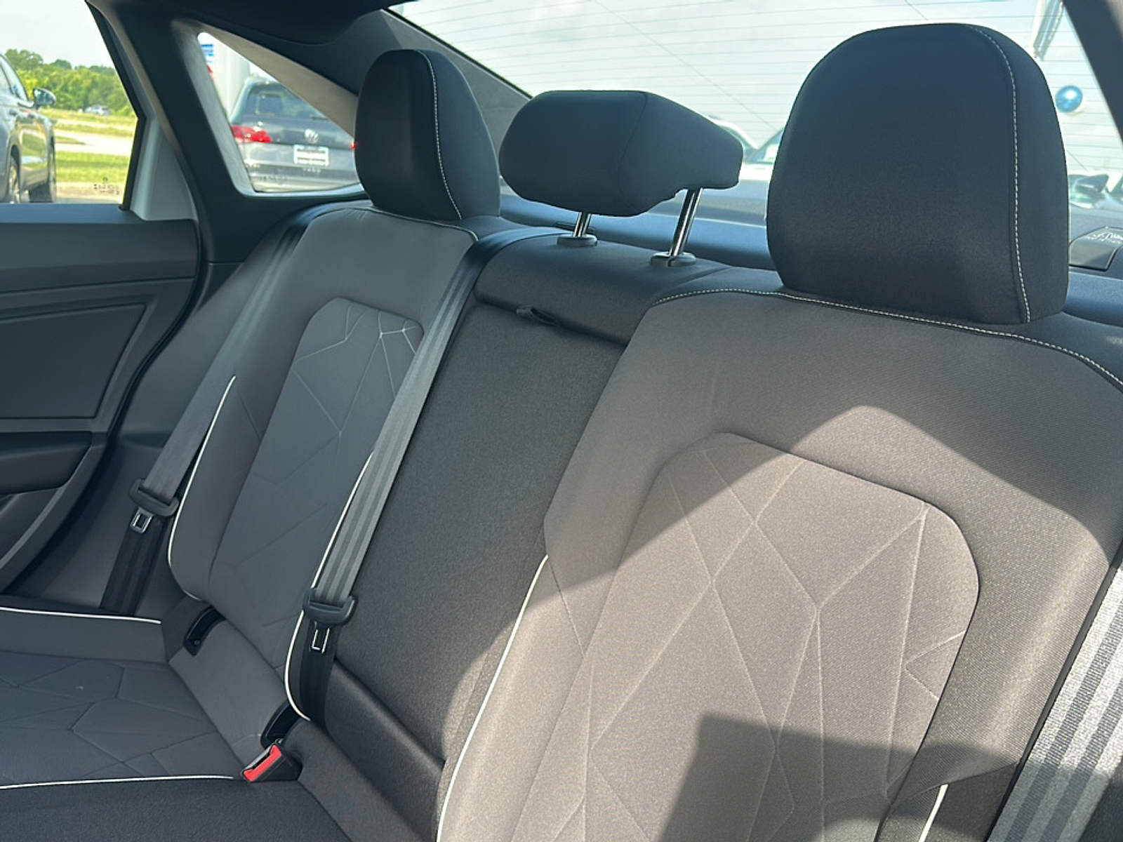 2025 Volkswagen Jetta 1.5T Sport photo 8