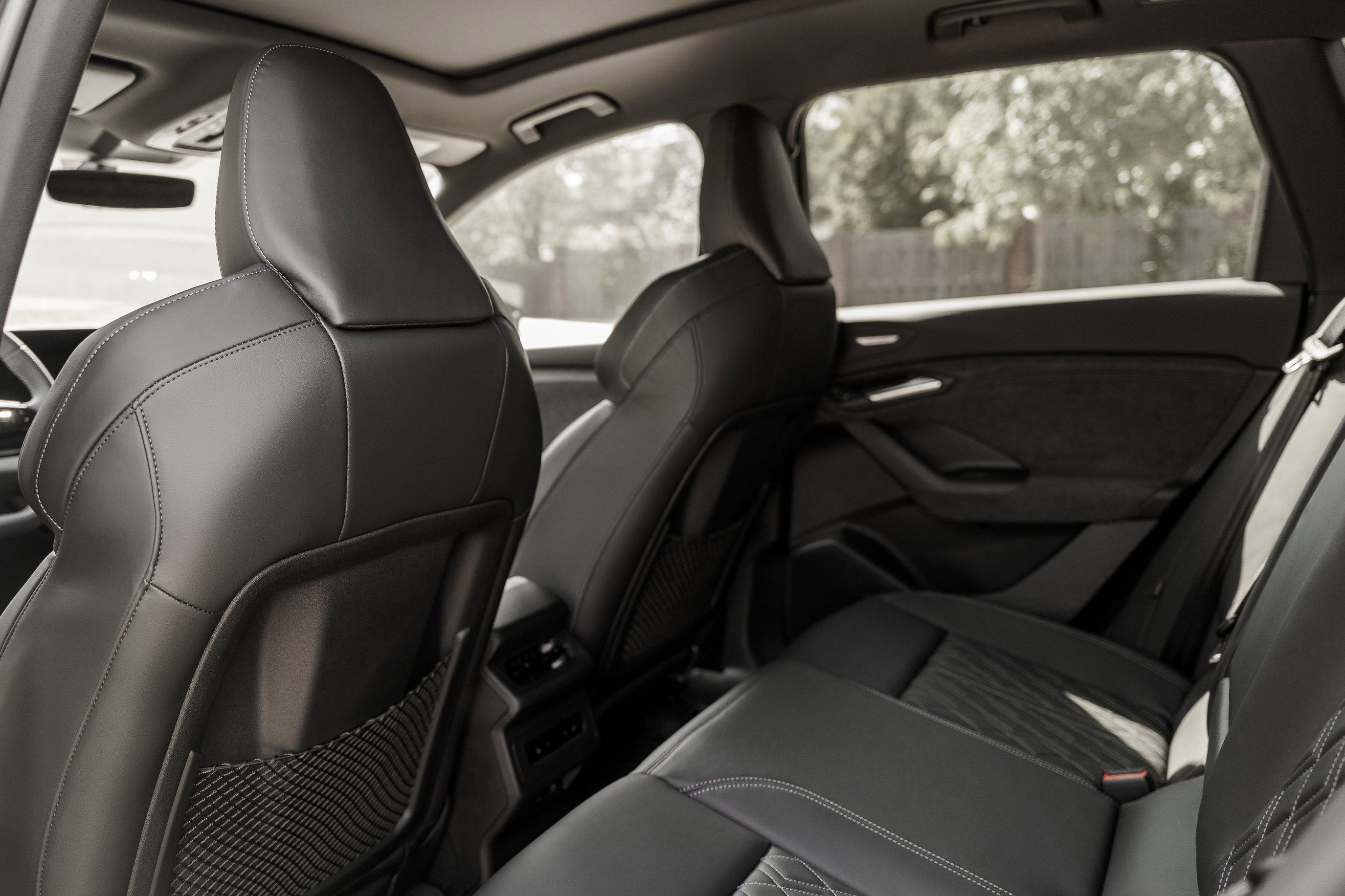 2025 Audi SQ6 photo 27